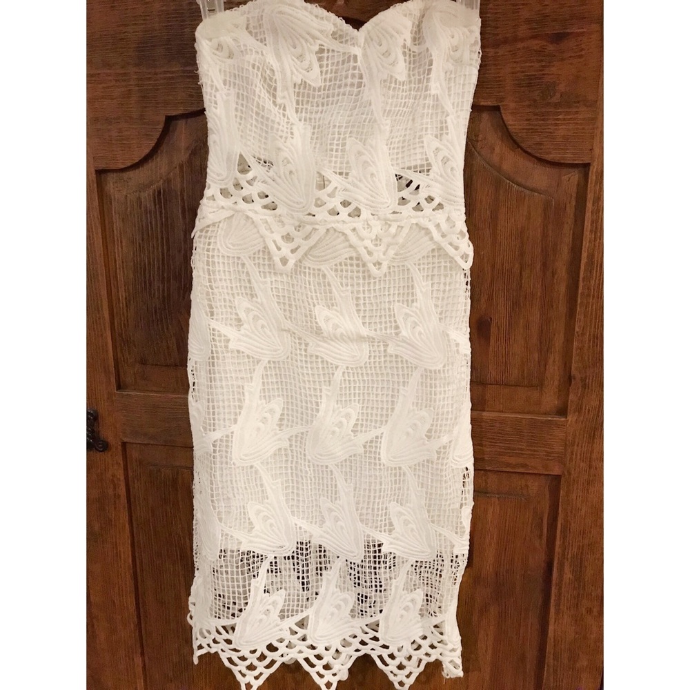 Women’s white lace dress